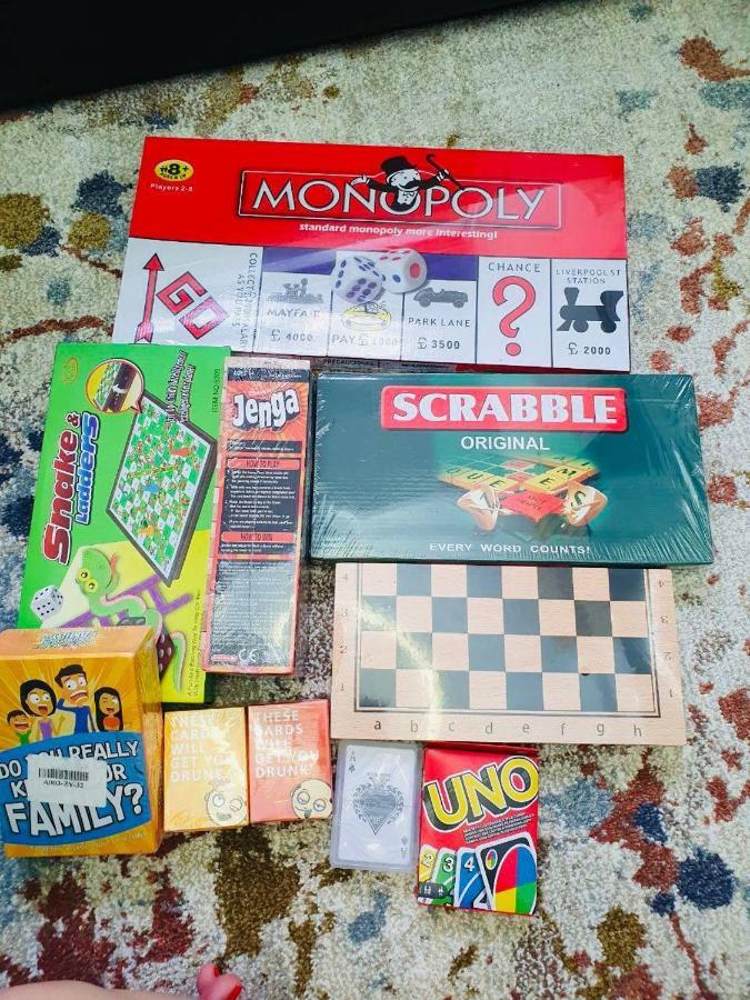 2 Bedroom Condo Vine Residences Quezon City With Pool Wifi Karaoke Board Games Netflix 외부 사진