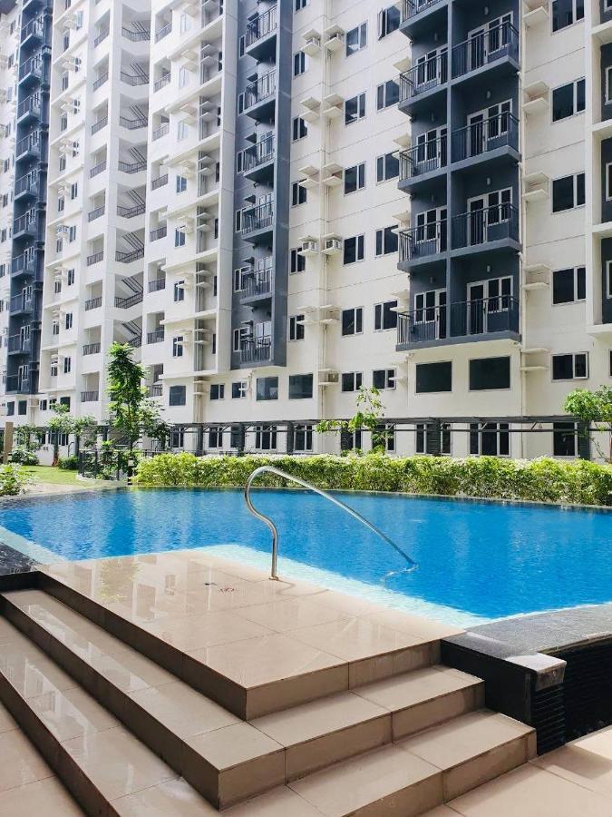 2 Bedroom Condo Vine Residences Quezon City With Pool Wifi Karaoke Board Games Netflix 외부 사진