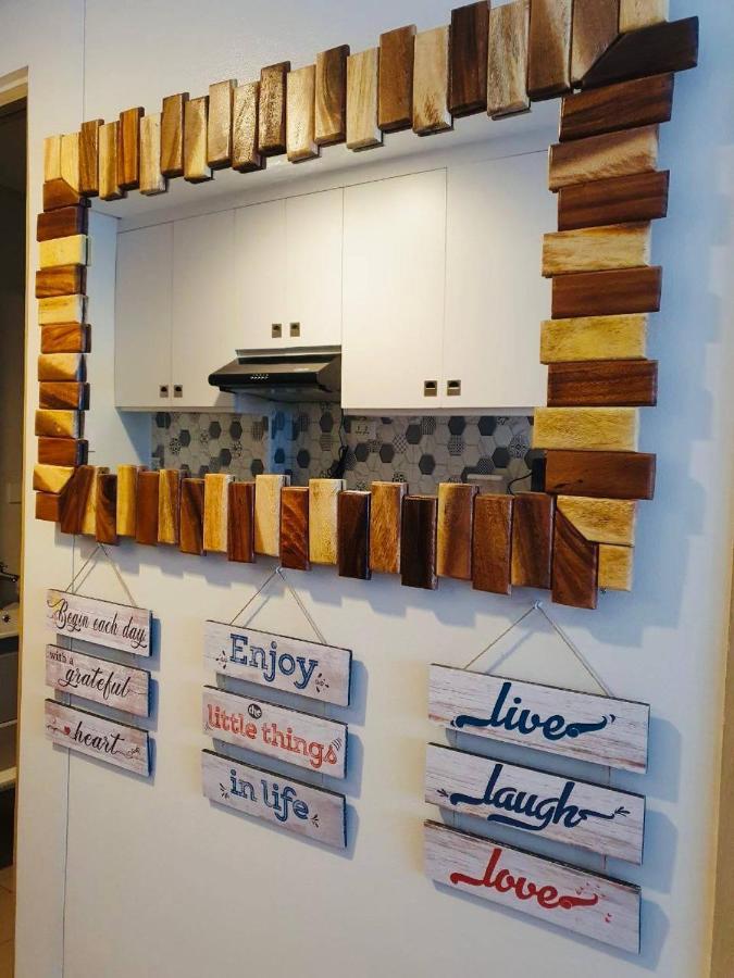 2 Bedroom Condo Vine Residences Quezon City With Pool Wifi Karaoke Board Games Netflix 외부 사진