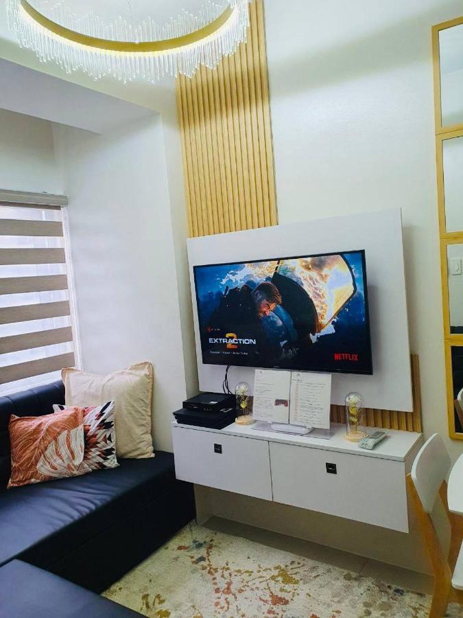 2 Bedroom Condo Vine Residences Quezon City With Pool Wifi Karaoke Board Games Netflix 외부 사진